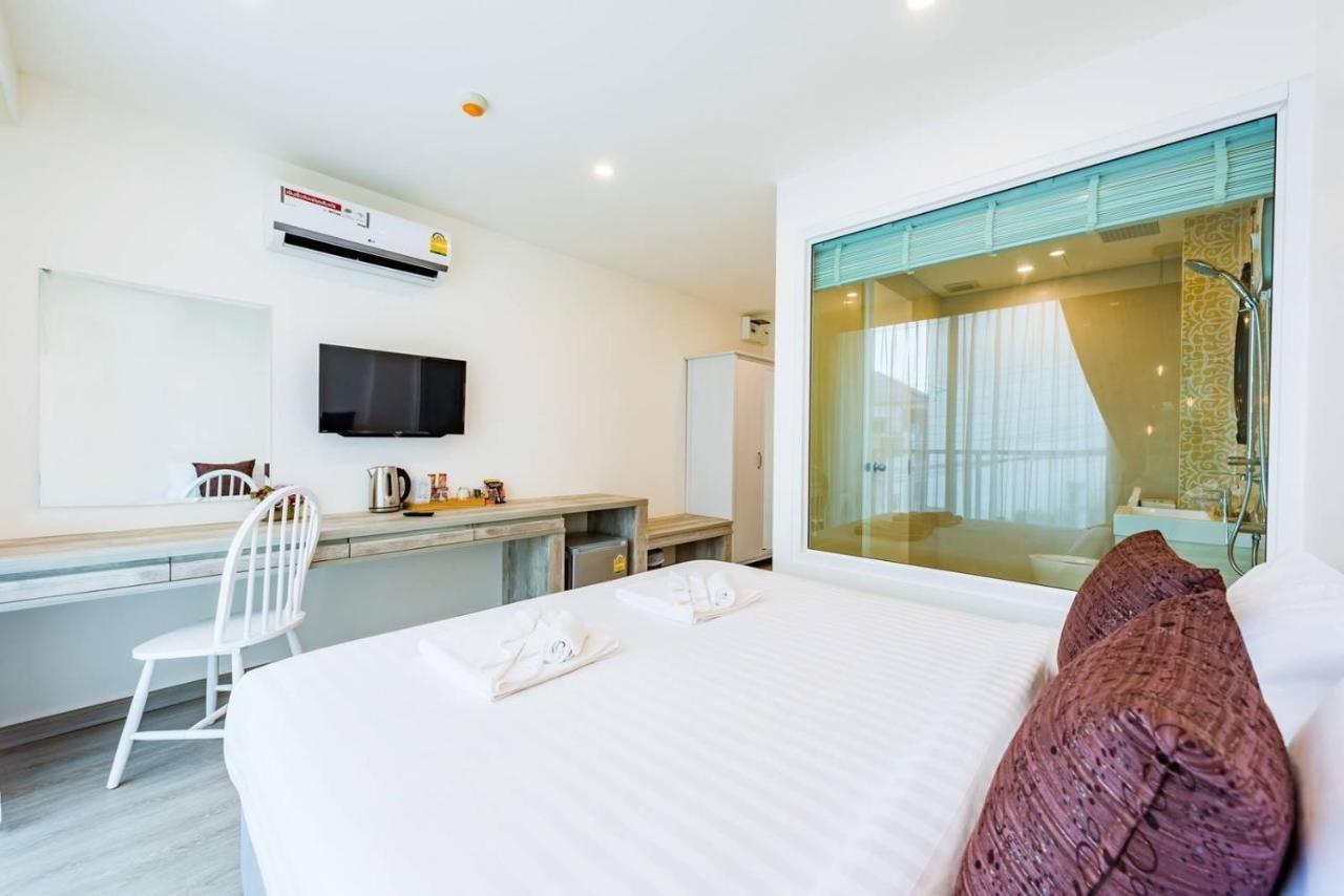 Lullabella Hotel Patong Exterior photo